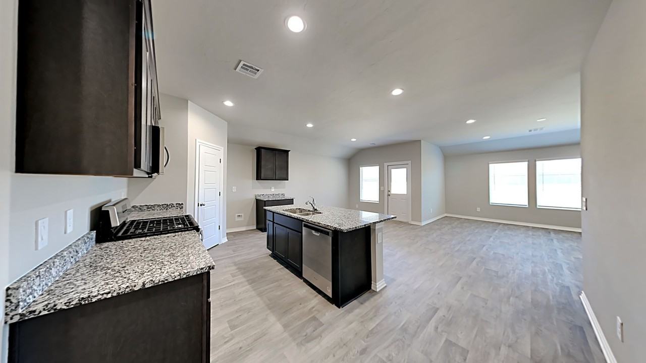 4220 Colt Dr - Photo 5 of 19
