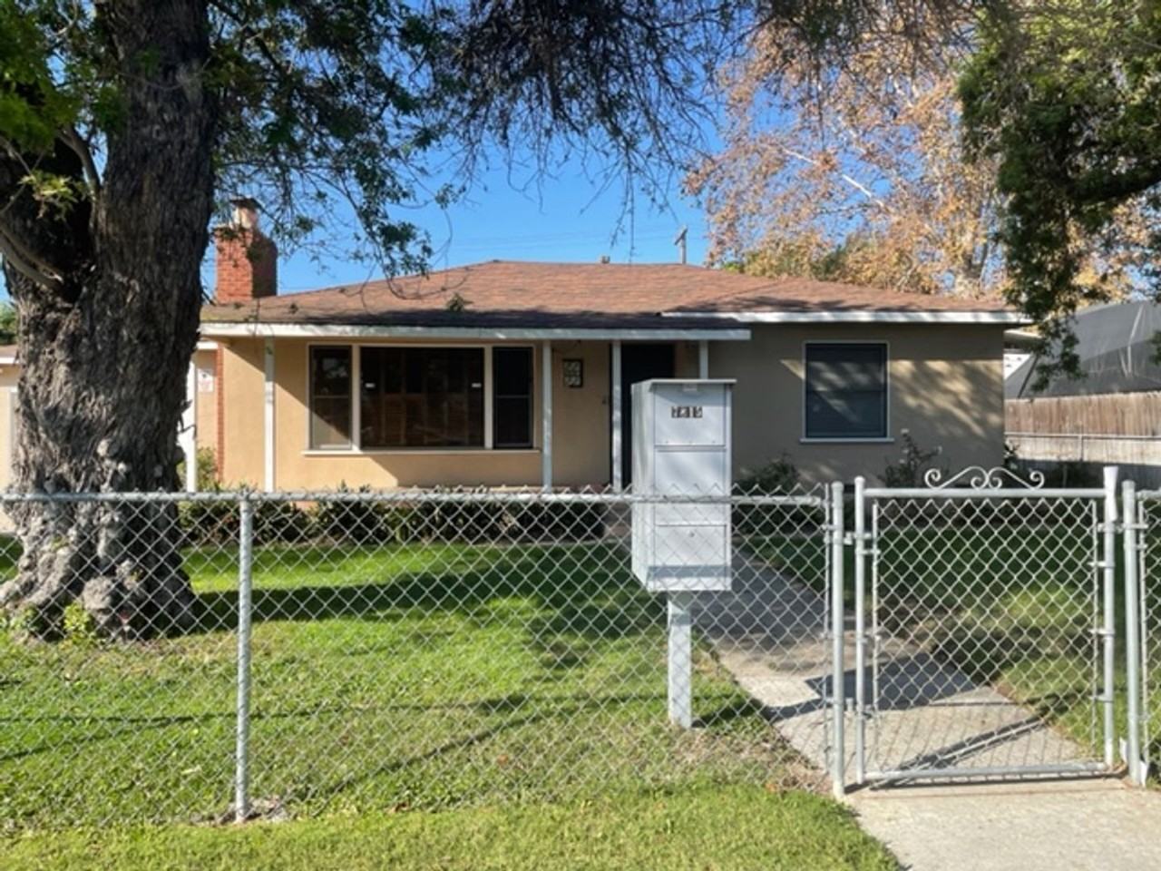 7815 15th St - Photo 3 of 32