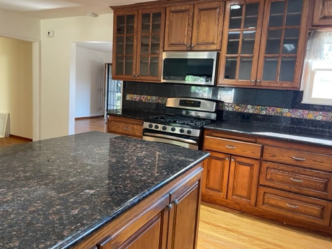 7815 15th St - Photo 7 of 32