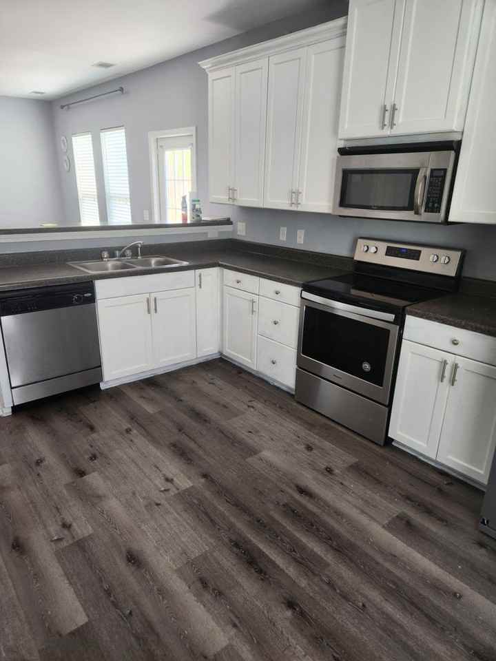 17 Twin Oaks Pl - Photo 3 of 10