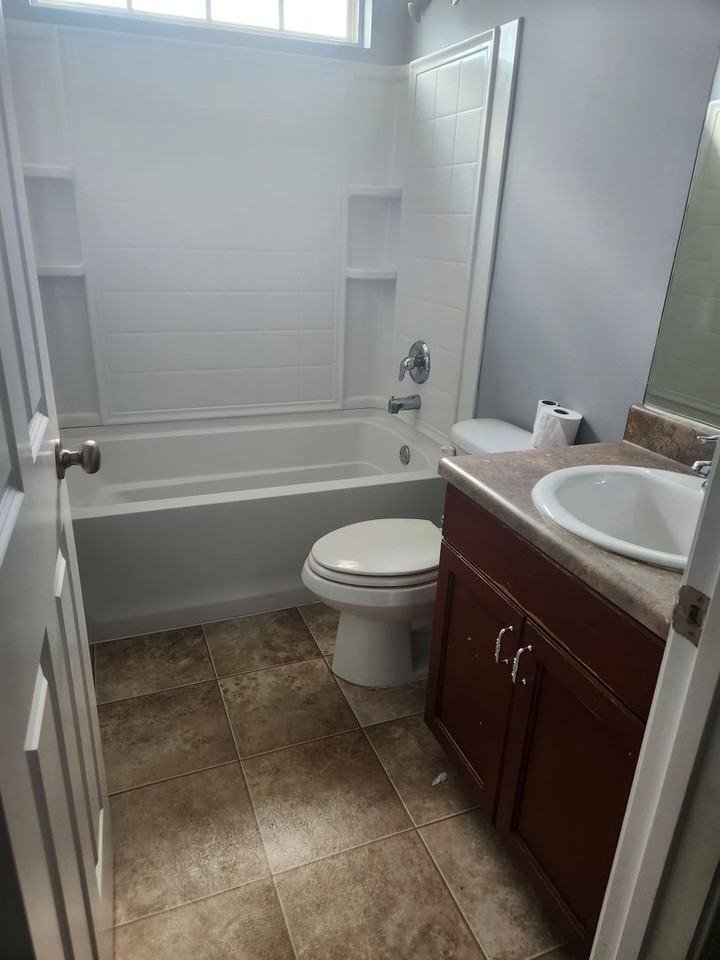 17 Twin Oaks Pl - Photo 7 of 10