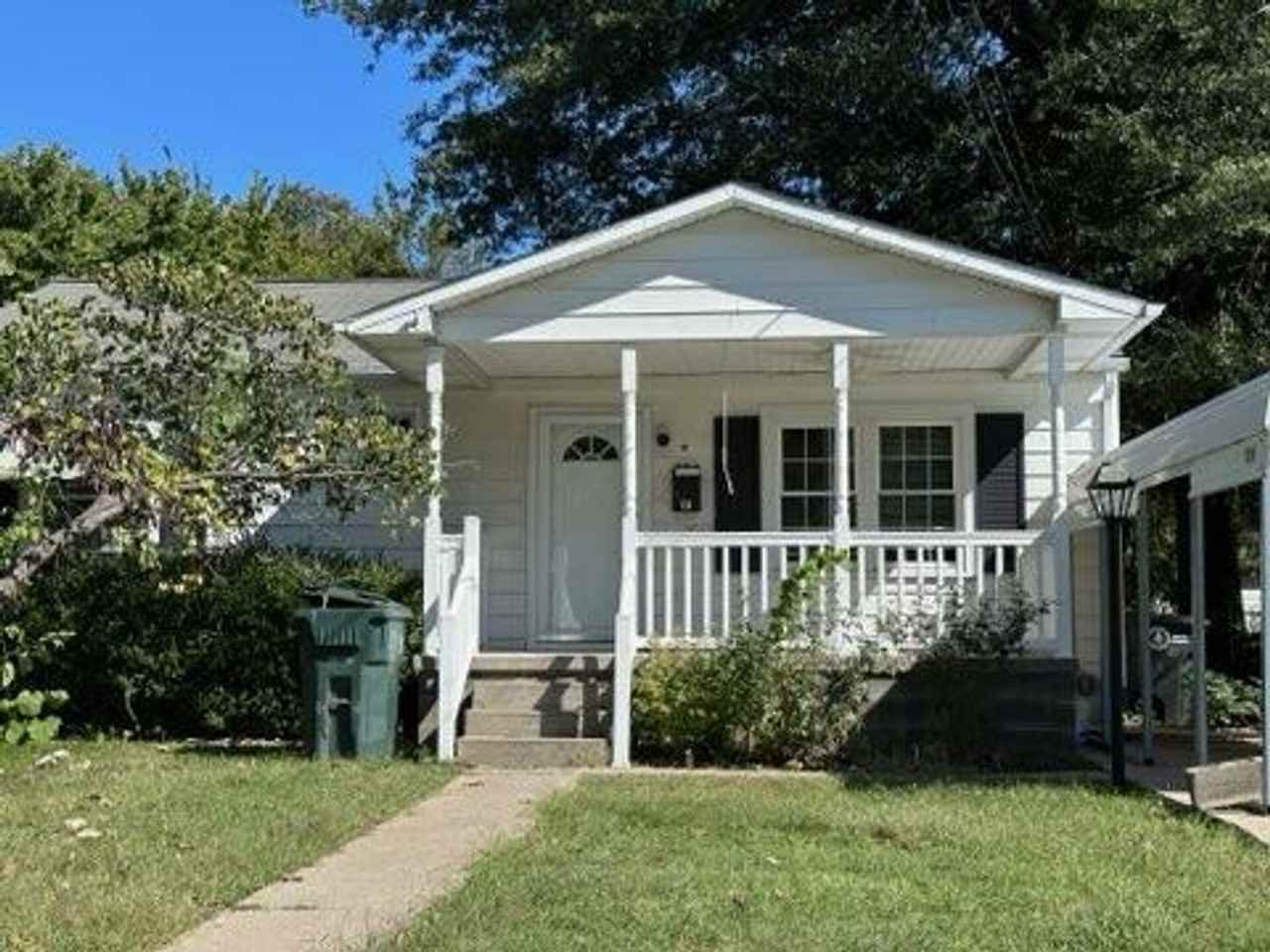 724 North 26th Street - Photo 2 of 29