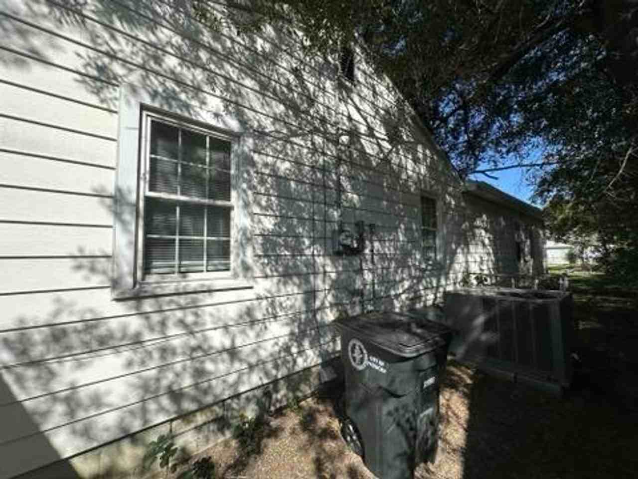 724 North 26th Street - Photo 3 of 29
