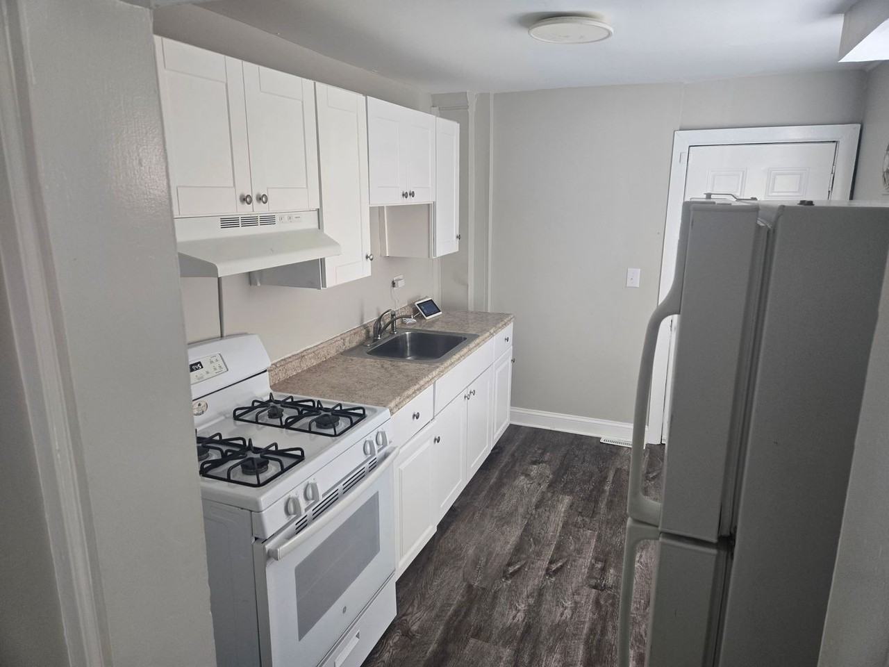 908 Clifford Brown Walk - Photo 4 of 12