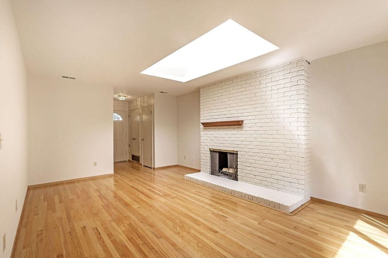 1168 Sanchez Way - Photo 6 of 21