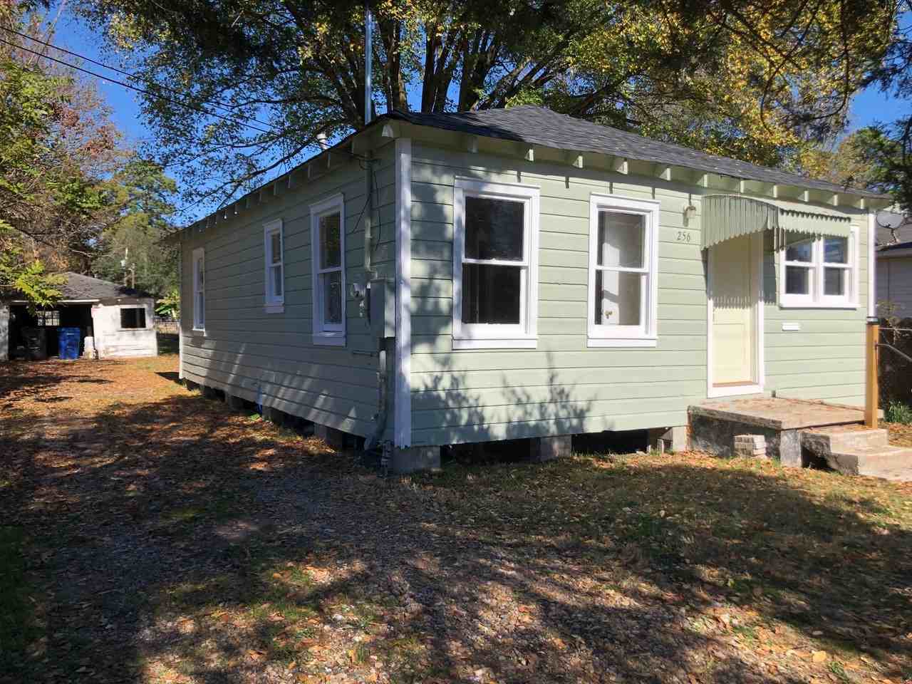 256 E 78th St - Photo 2 of 9