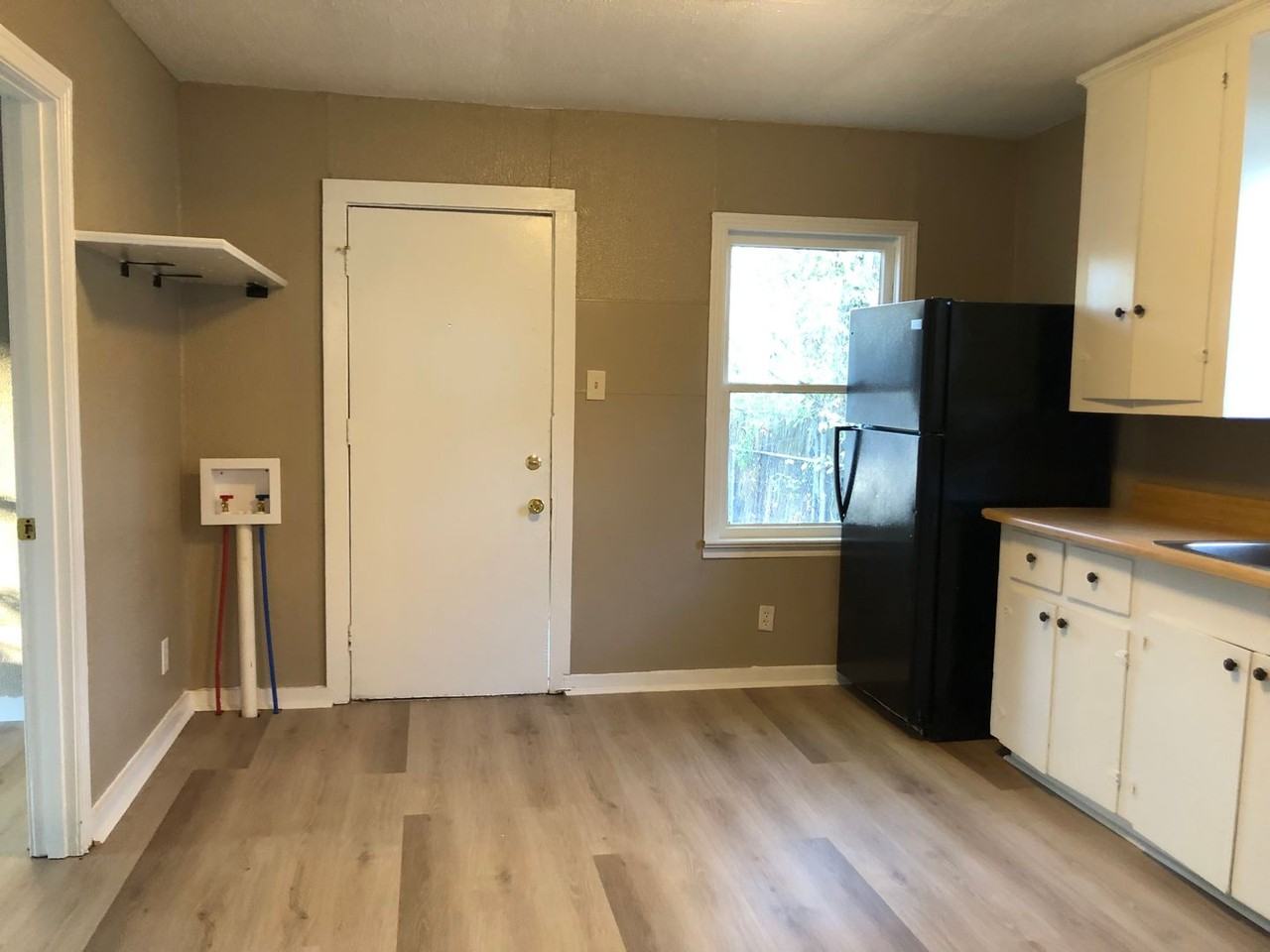 256 E 78th St - Photo 5 of 9