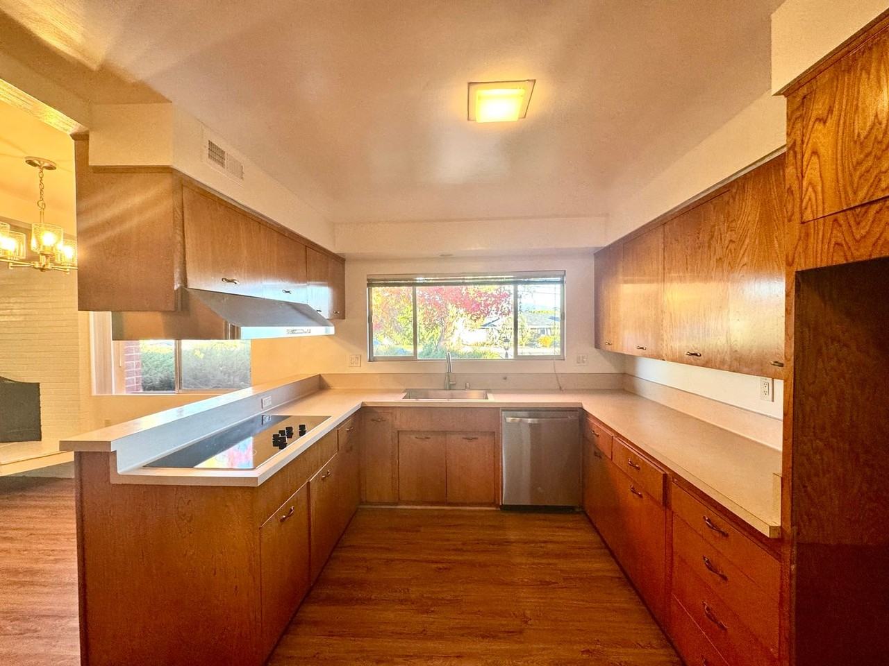 13501 Prospect Ave - Photo 7 of 22