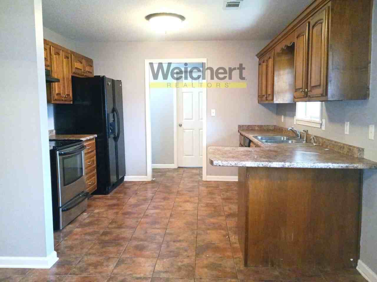 1102 William Hall Drive - Photo 7 of 16