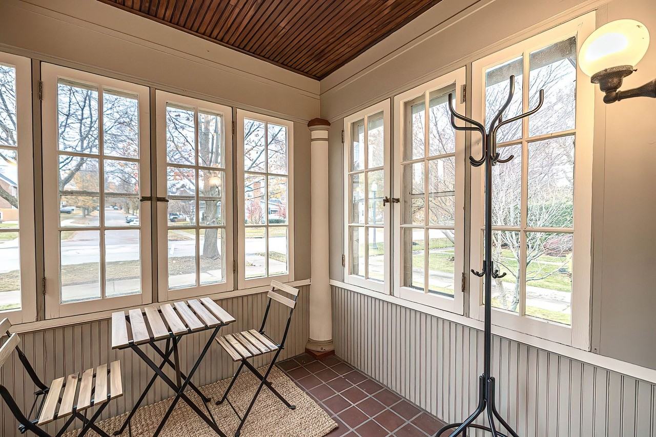 126 W 38th St - Photo 2 of 50