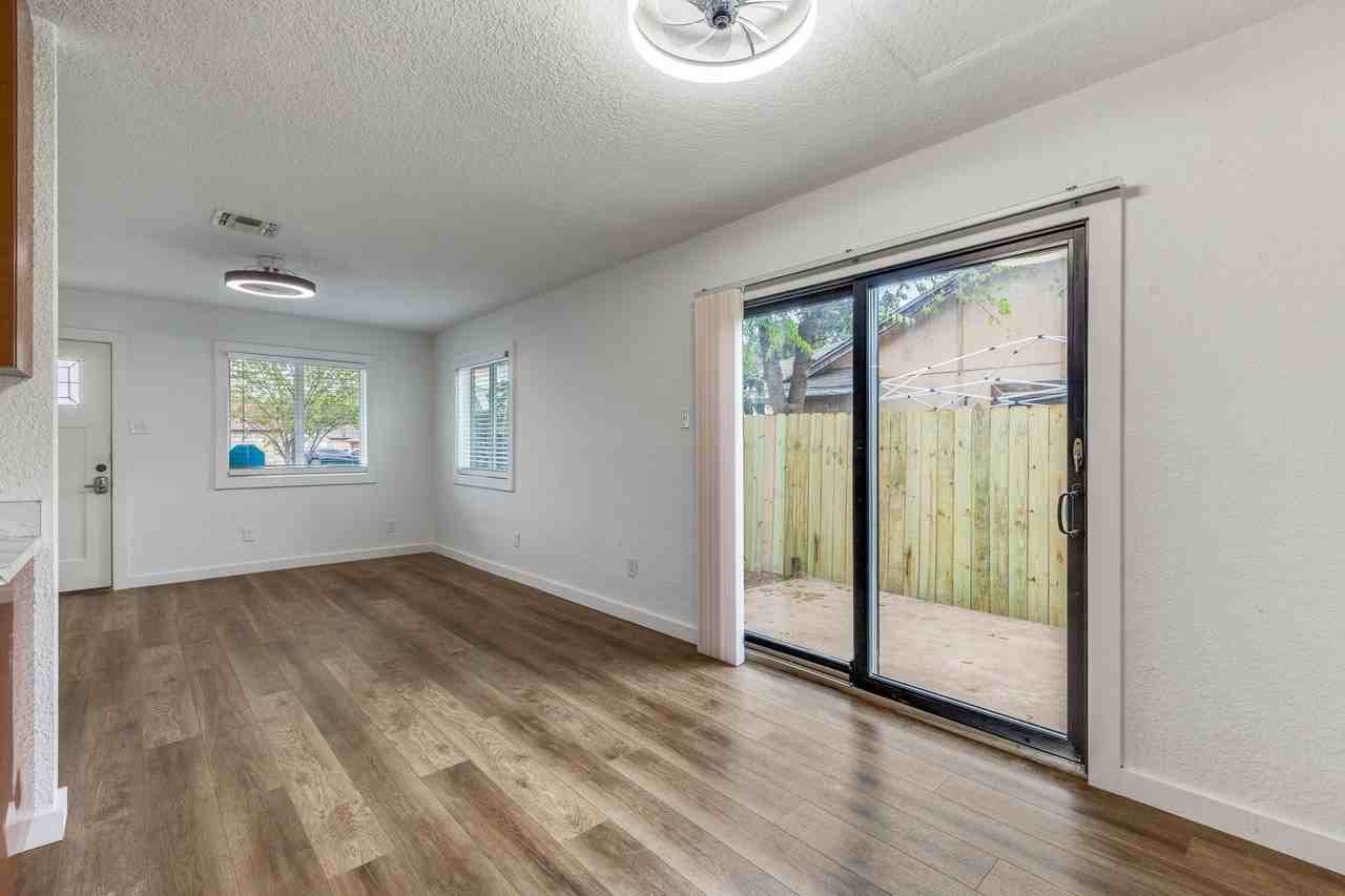 8838 Meadow Trace Street - Photo 2 of 25