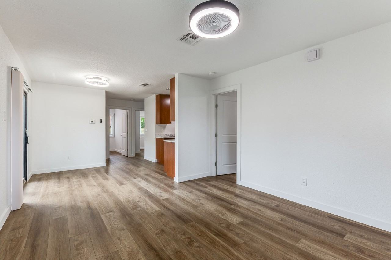 8838 Meadow Trace Street - Photo 3 of 25