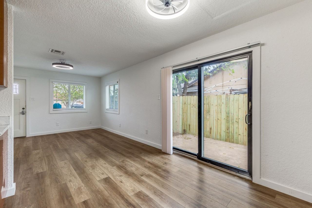 8836 Meadow Trace Street - Photo 2 of 25