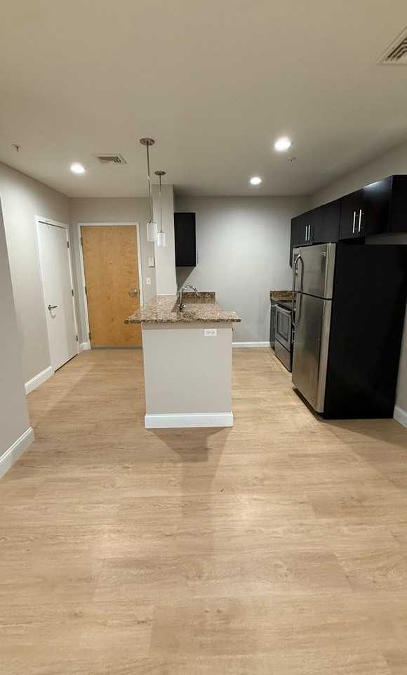 75 N MAIN LLC - Photo 4 of 42