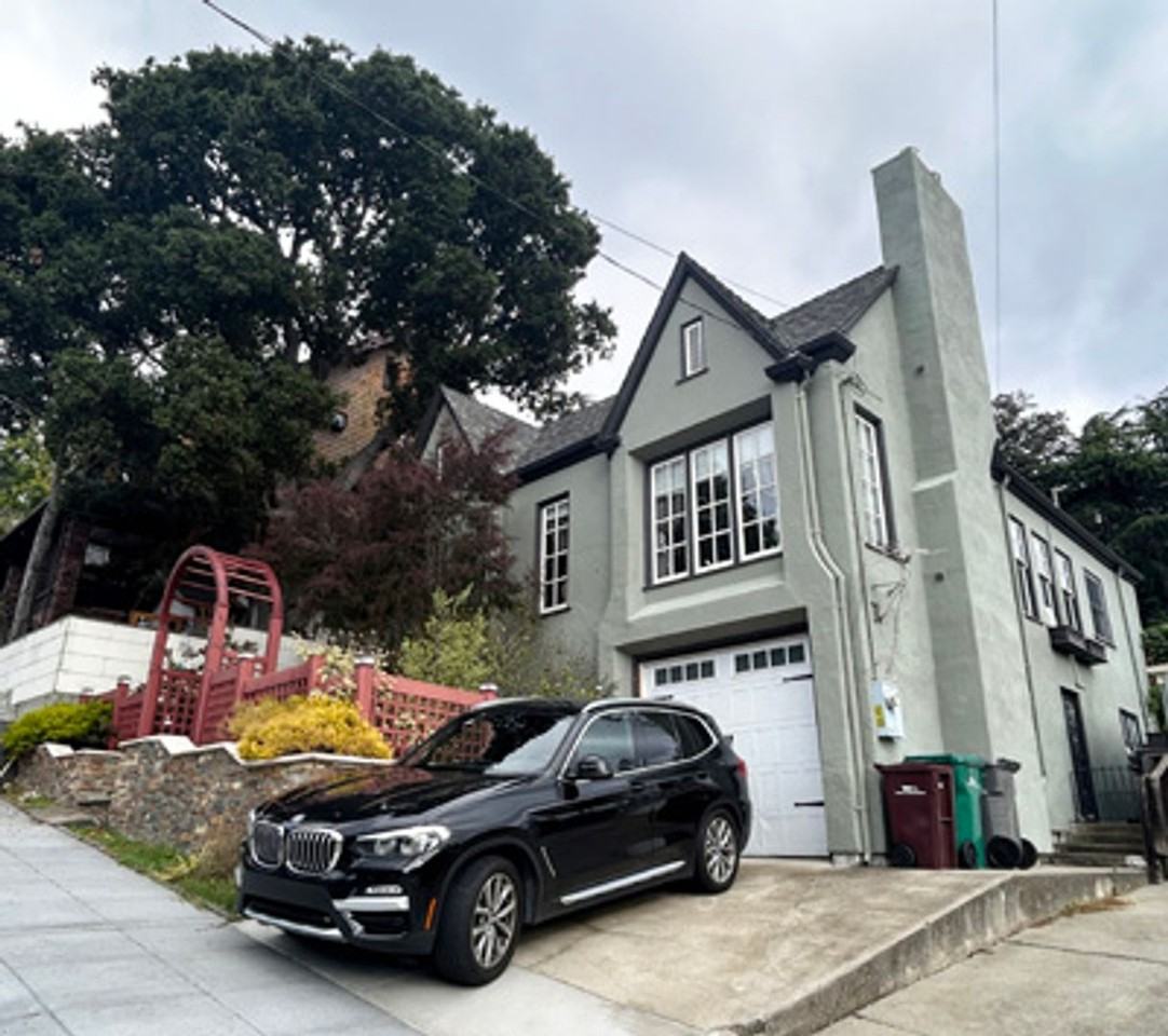 621 Calmar Avenue - Photo 2 of 38