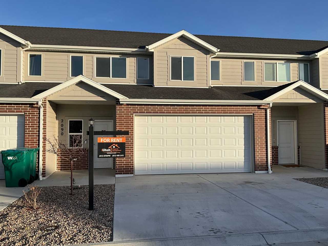 2090 W 1625 S - Photo 2 of 27