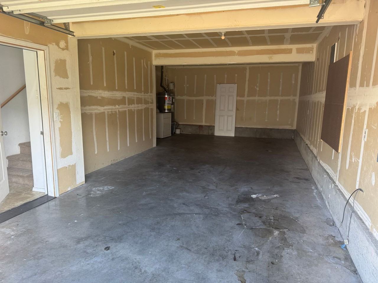 5809 Ne 135th Ave - Photo 2 of 27