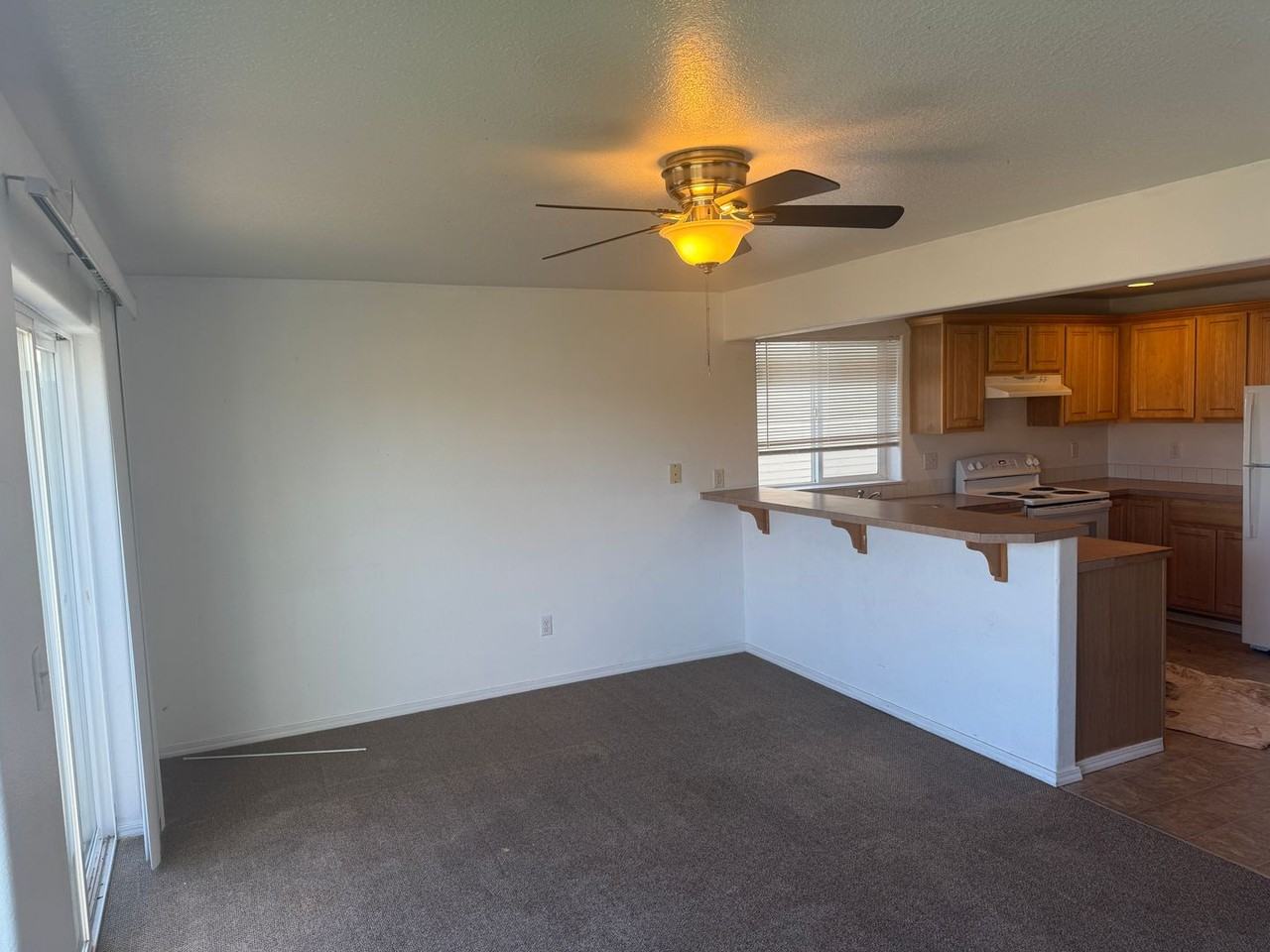 5809 Ne 135th Ave - Photo 4 of 27