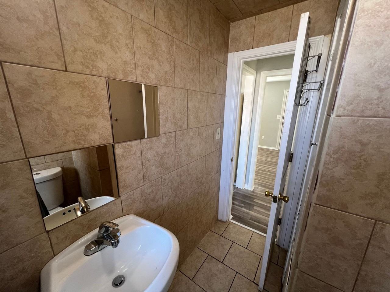2612 Juniper Ave - Photo 7 of 11