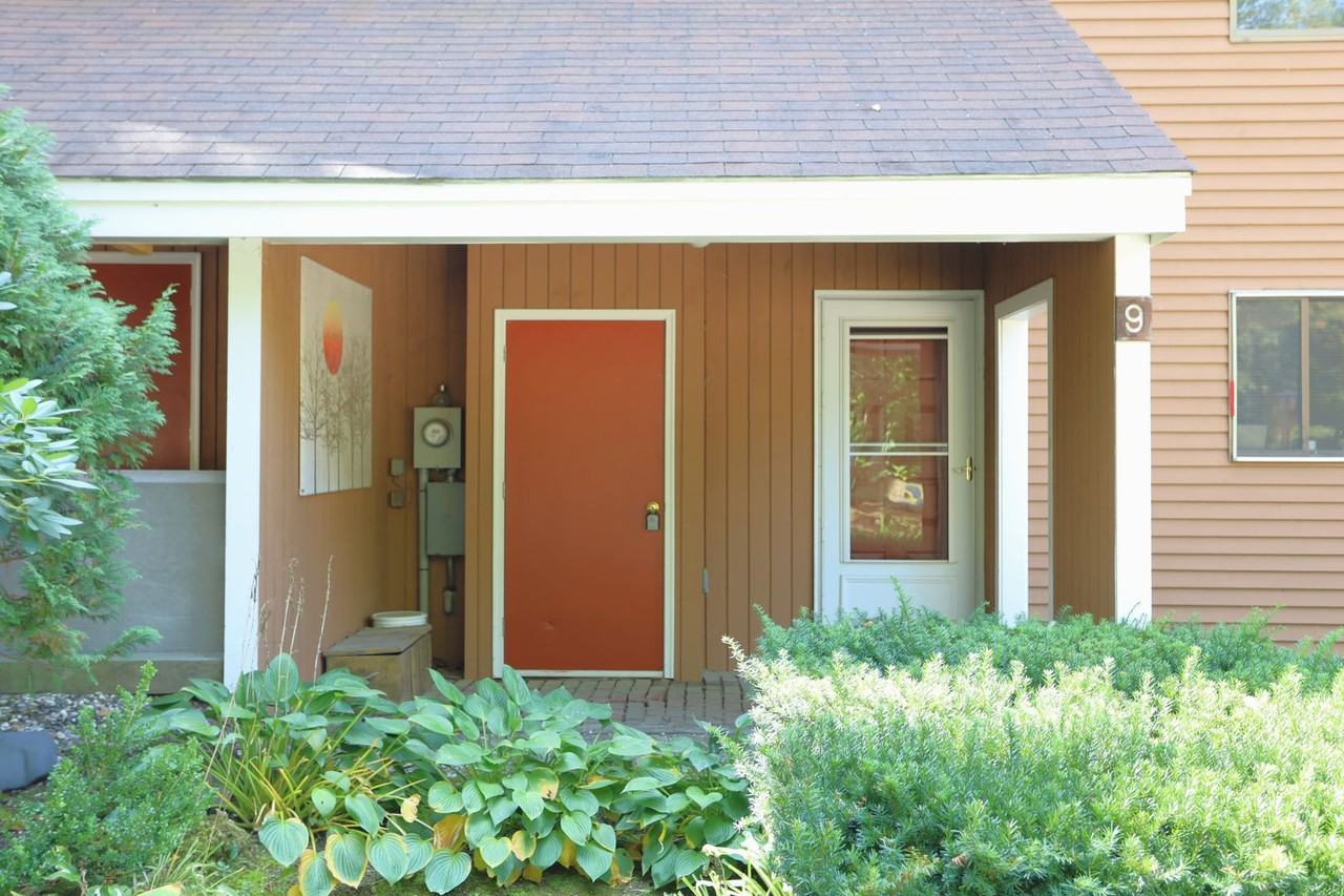 12 Streamside Drive - Photo 2 of 18