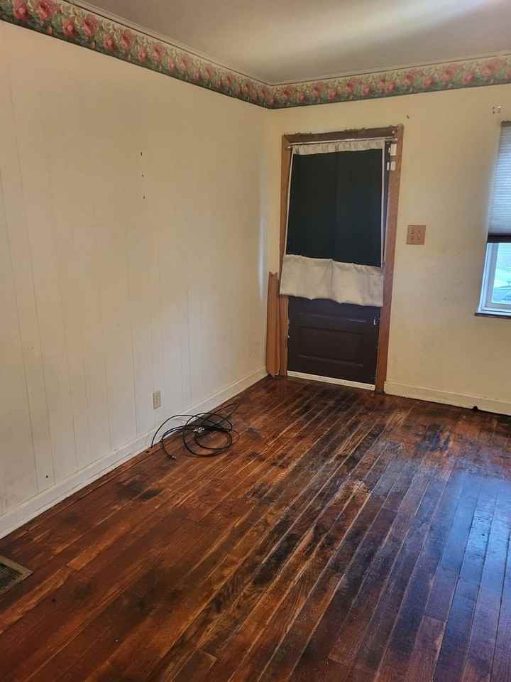 218 Sycamore Street - Photo 2 of 3