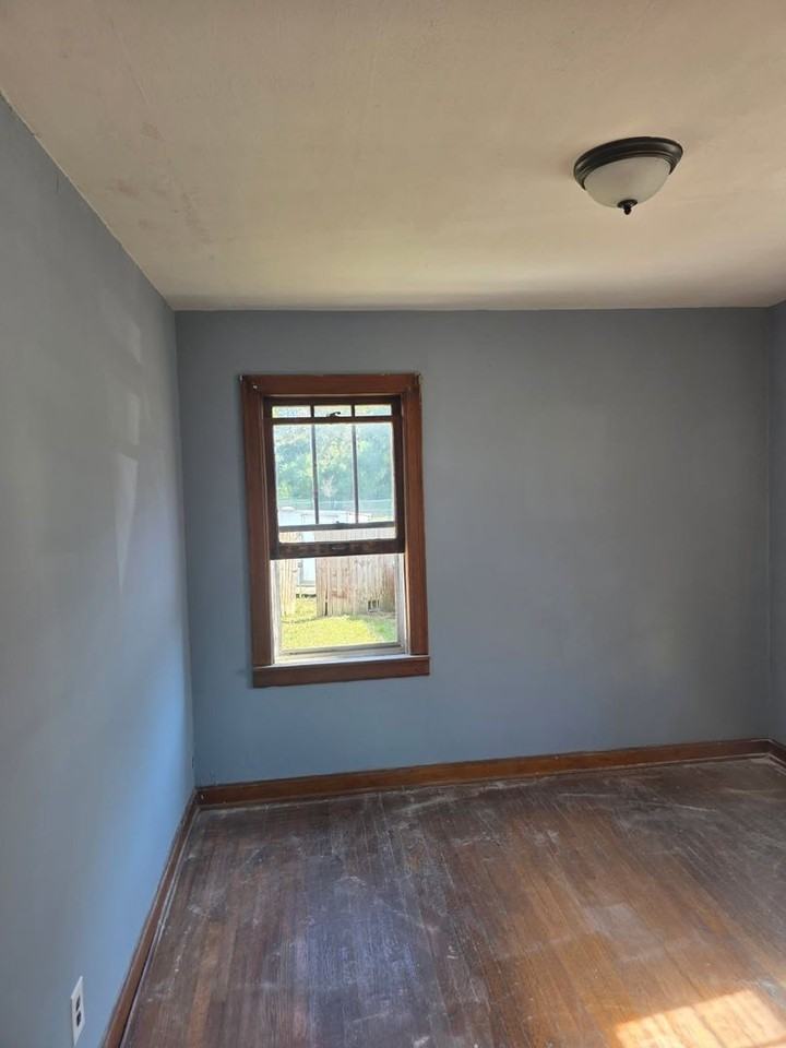 665 North High Street - Photo 6 of 7