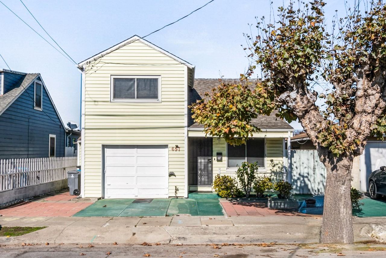 657 Pine Street - Photo 2 of 34