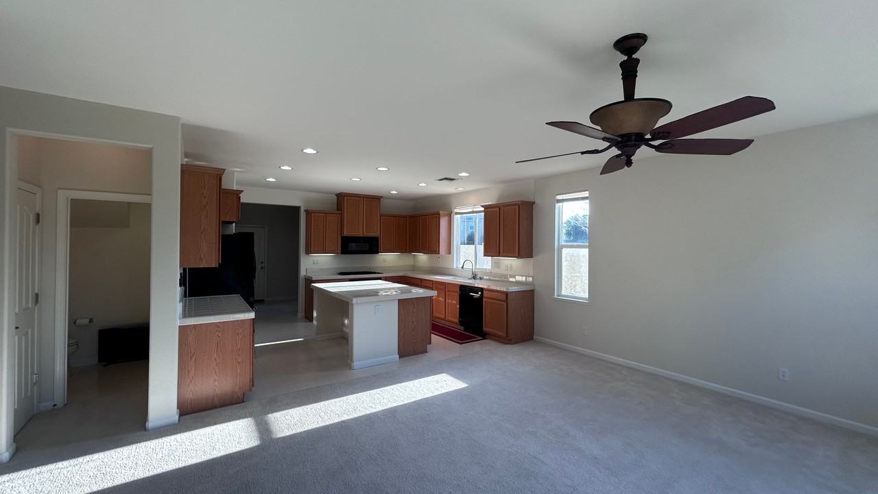 1146 Cabanel Ln - Photo 5 of 21