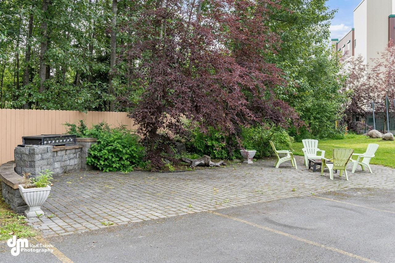 3725 E 43rd Pl - Photo 3 of 16