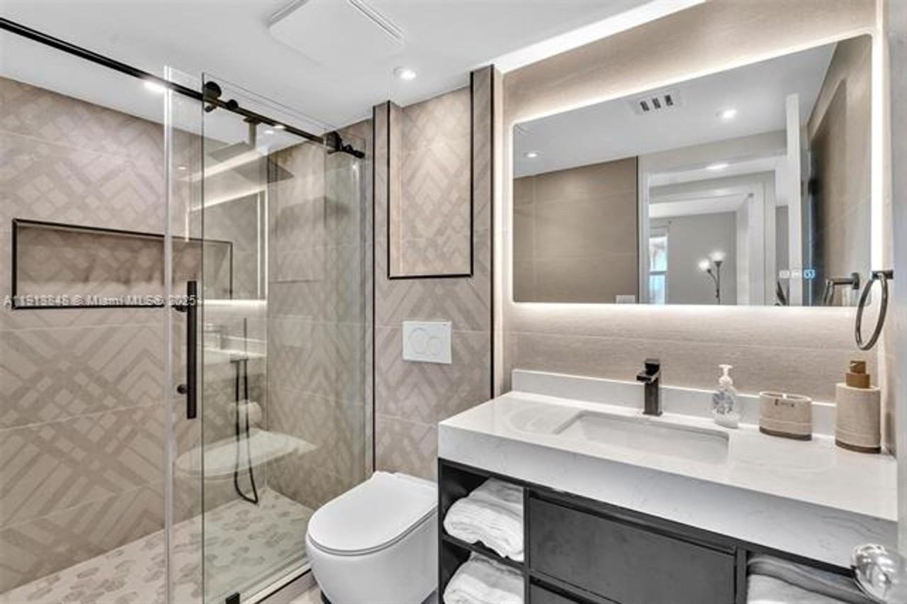 9195 9195 Collins Ave appt 303 - Photo 4 of 44