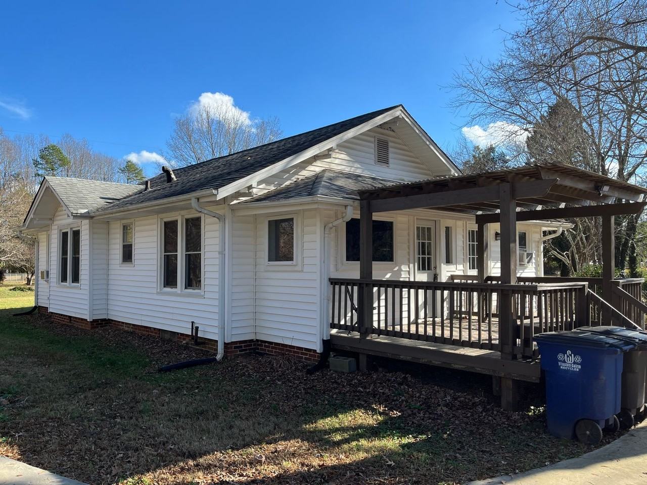 1835 Thompson Drive - Photo 5 of 46