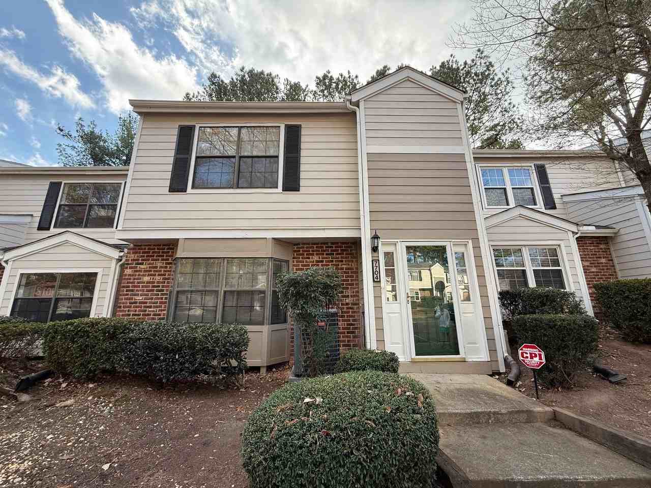 7704 Falcon Rest Cir