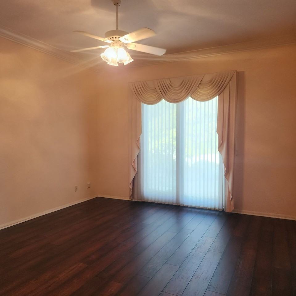 2322 Longfellow Rd - Photo 3 of 13