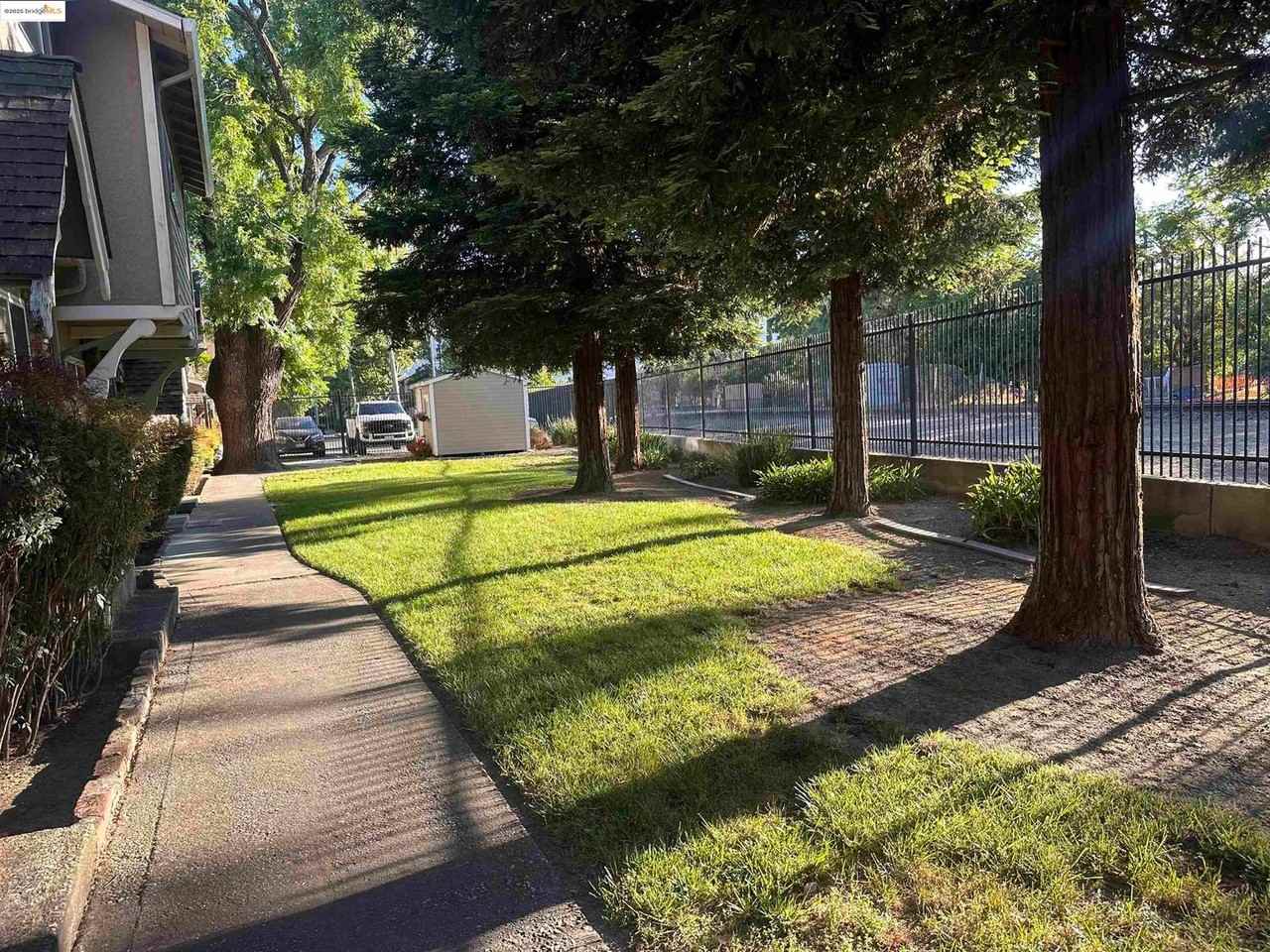 399 W Angela St #5 - Photo 2 of 22