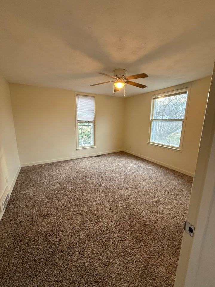 2160 North Campbell Avenue - Photo 5 of 19