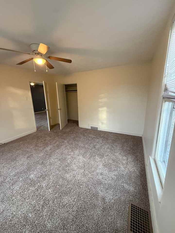 2160 North Campbell Avenue - Photo 6 of 19