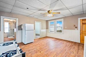 featured image of 341 Burnside Ave