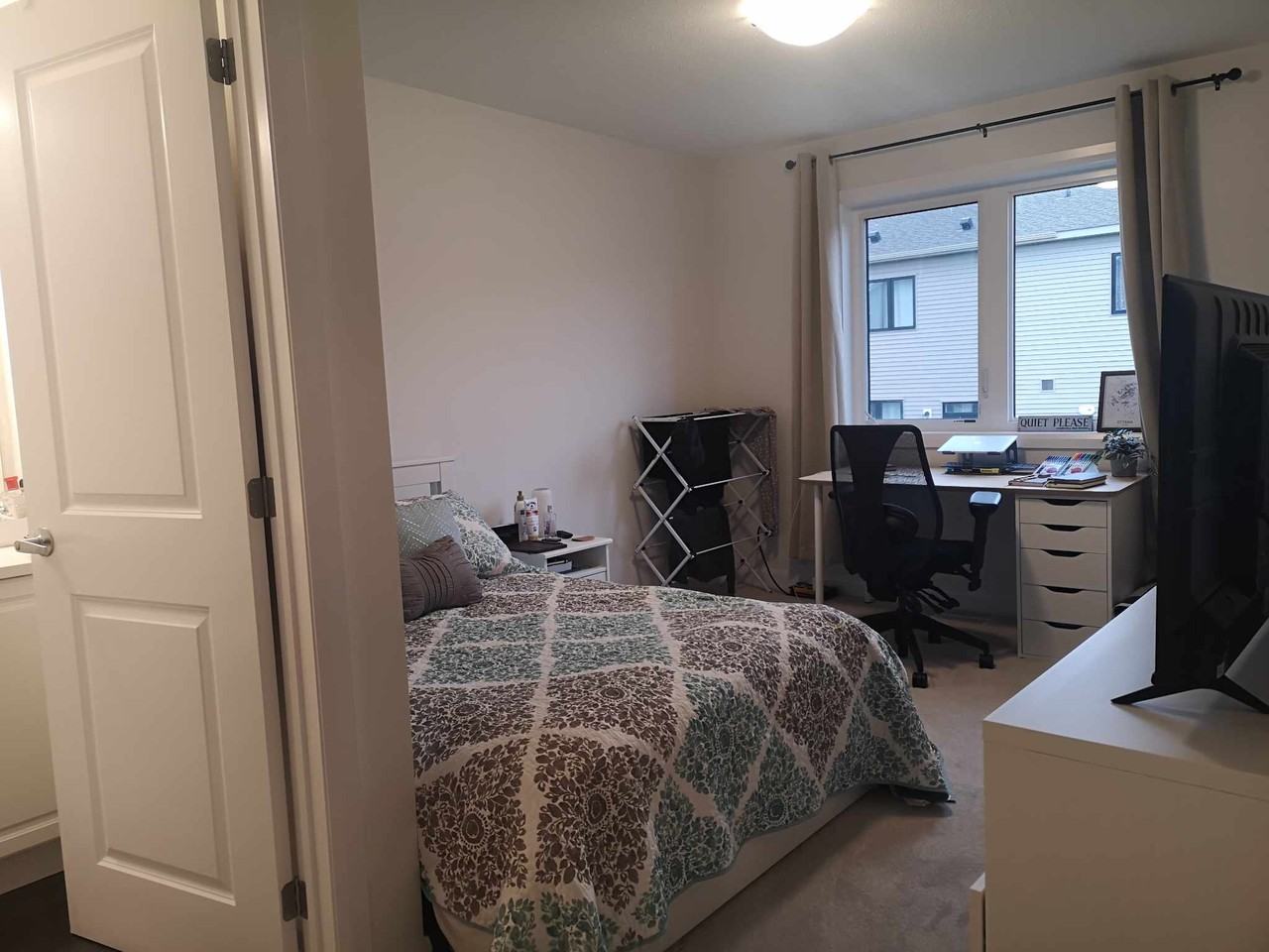 128 Maynooth Court - Photo 7 of 8