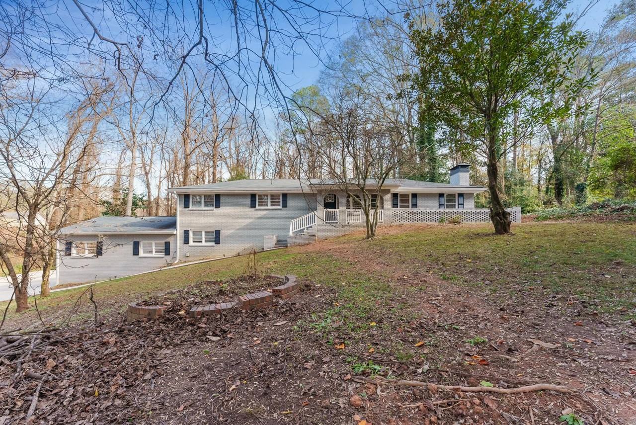 6323 Caroline Ct - Photo 3 of 35