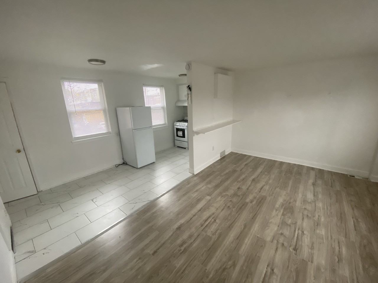 5539 B St #A - Photo 4 of 6