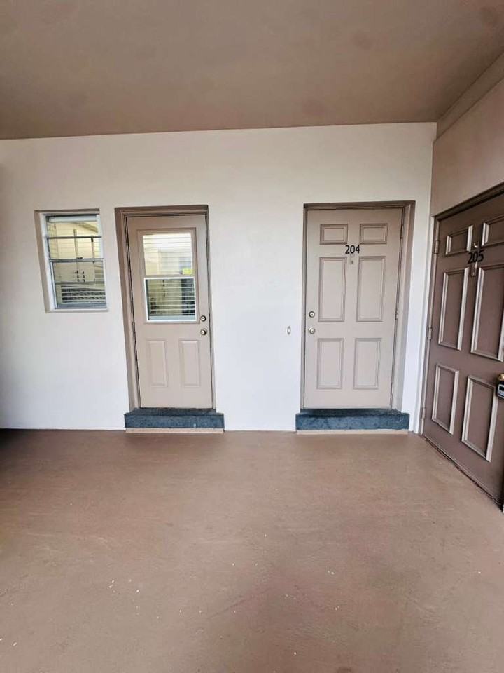 2441 Sw 82nd Ave #204 - Photo 2 of 34