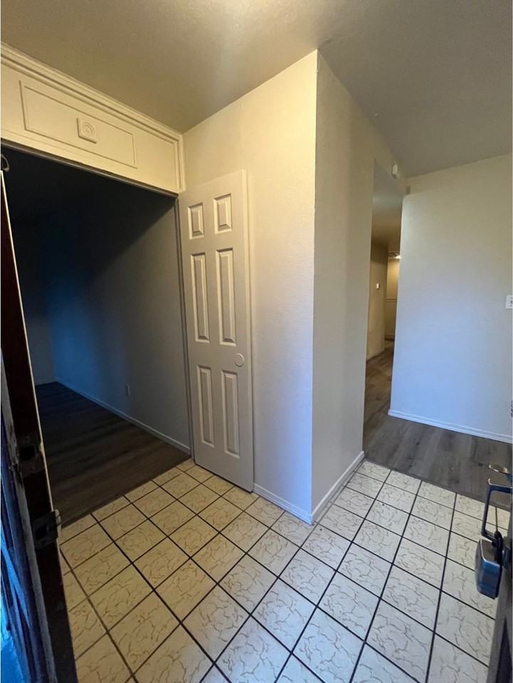 8629 Mellowoods Way - Photo 2 of 19