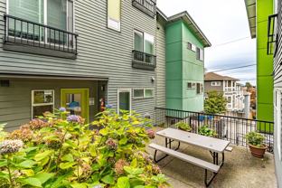 Videré - Courtyard Studios on Cap Hill! - Photo 1 of 1