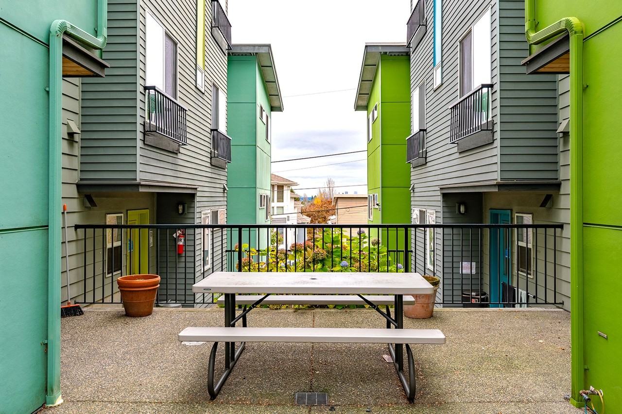 Videré - Courtyard Studios on Cap Hill! - Photo 2 of 48