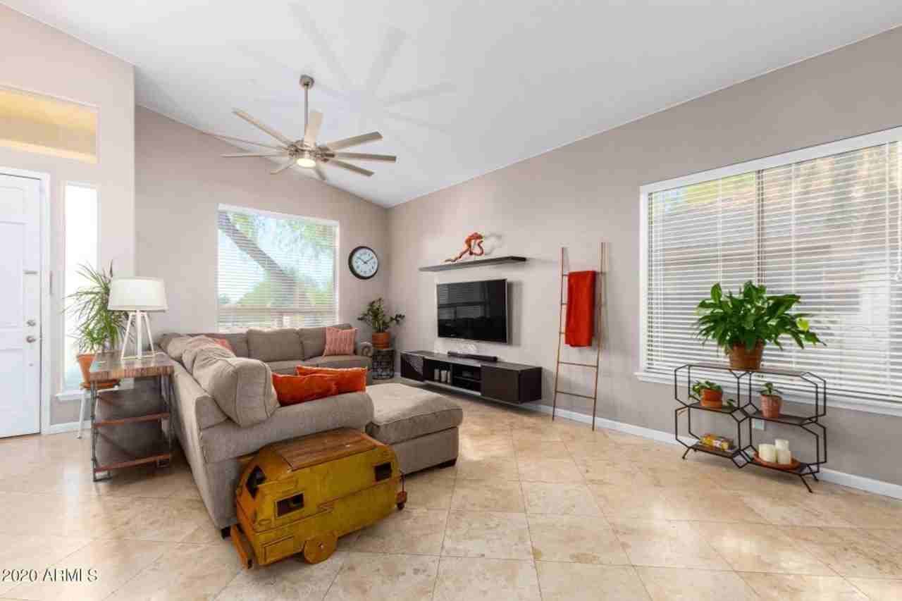 7514 E Wingspan Way - Photo 3 of 18