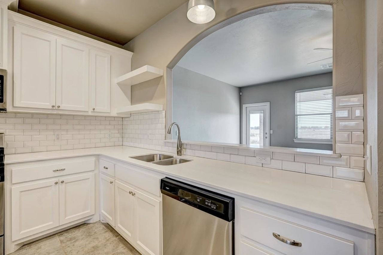 1120 Garrett Farm Rd - Photo 6 of 22