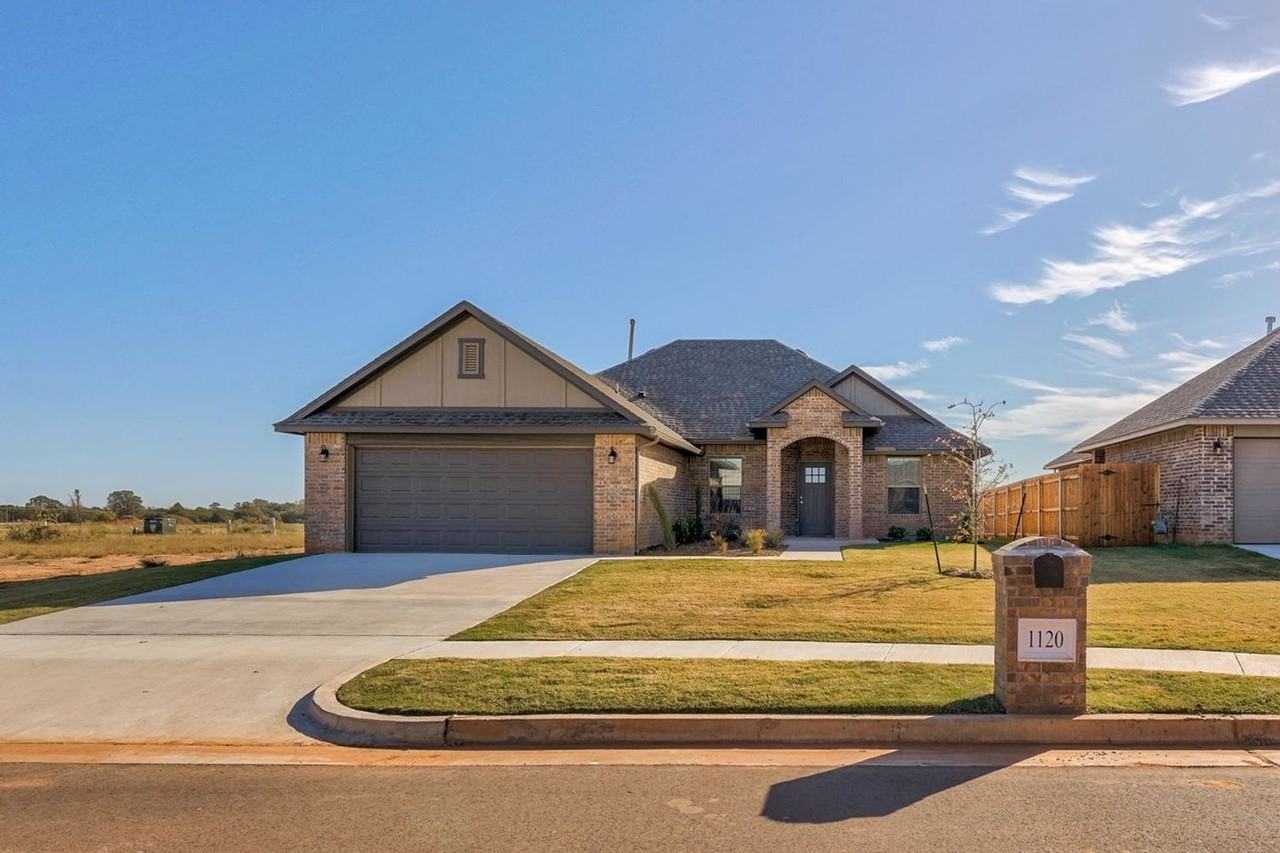 1120 Garrett Farm Rd