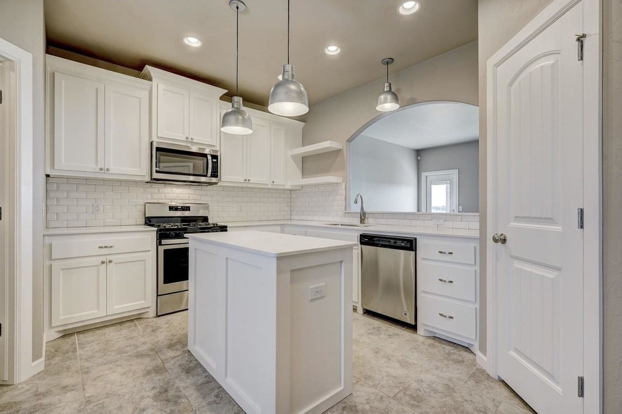 1120 Garrett Farm Rd - Photo 5 of 22