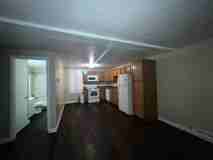 Maple Leaf Apartments - Photo 1 of 1