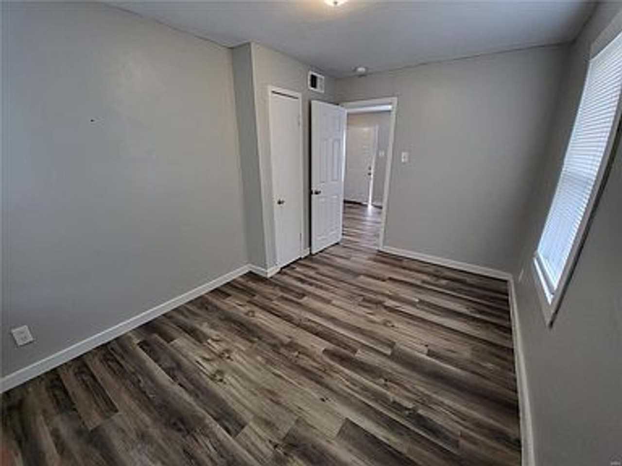 6154 6154 Jackson Ave - 6154 Jackson - Photo 5 of 18